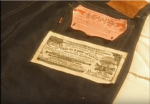 デッドストックのリーバイス 501 大戦モデル フラッシャーとギャランティーチケット付き