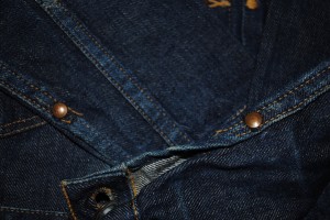 Cuffs with rivet
