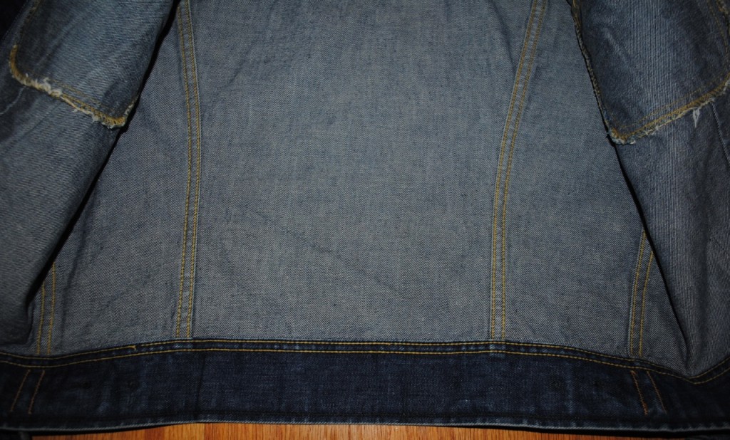 Waistband stitch condition